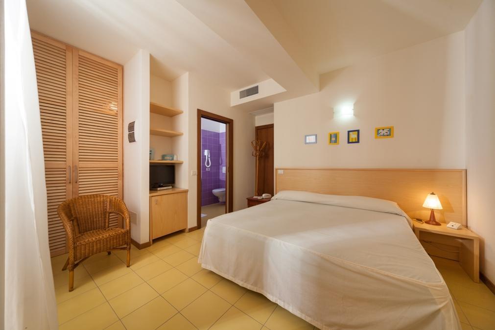 Hotel Resort Marinella Gabicce Mare Bagian luar foto
