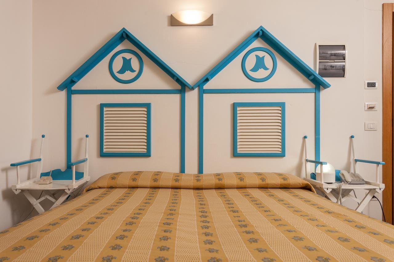 Hotel Resort Marinella Gabicce Mare Bagian luar foto