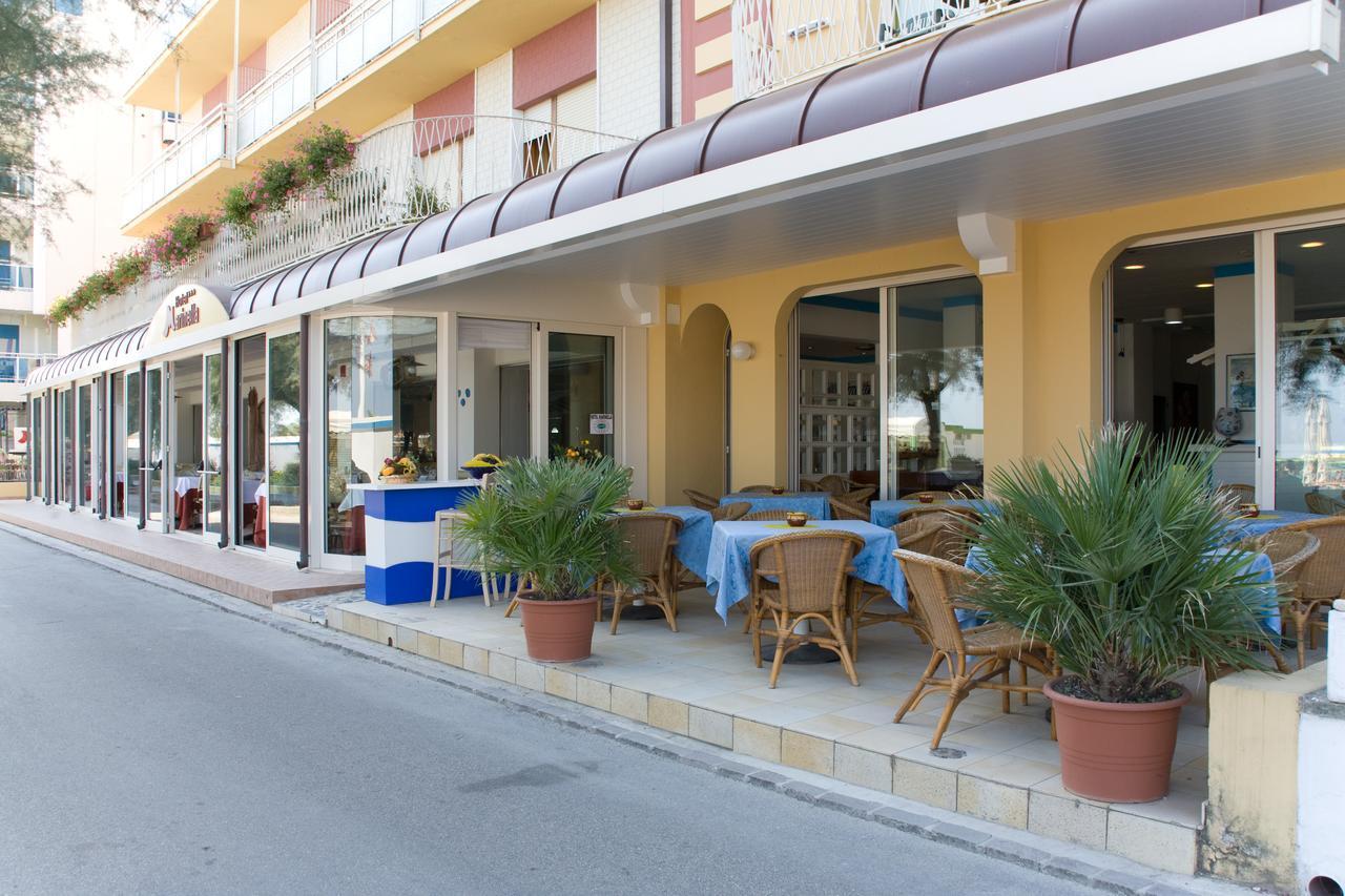 Hotel Resort Marinella Gabicce Mare Bagian luar foto