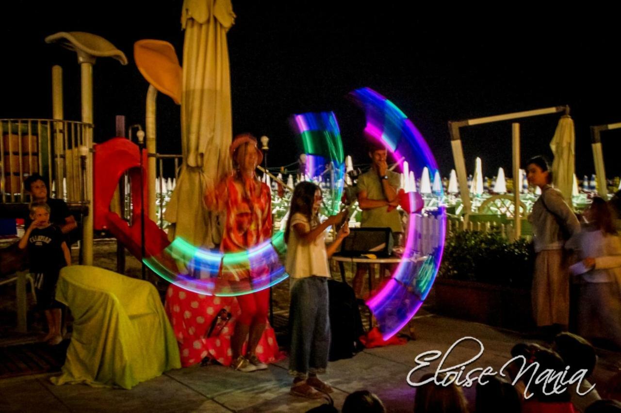 Hotel Resort Marinella Gabicce Mare Bagian luar foto